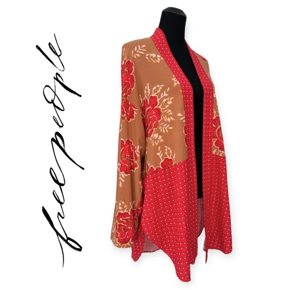 Free People Medium Forget Me Not Floral Red and Tan Kimono - Picture 3 of 12